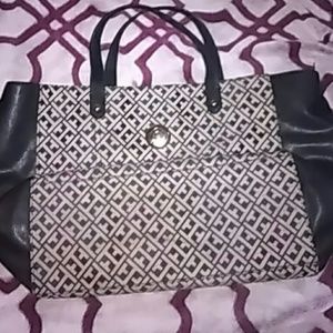 Tommy Hilfiger purse